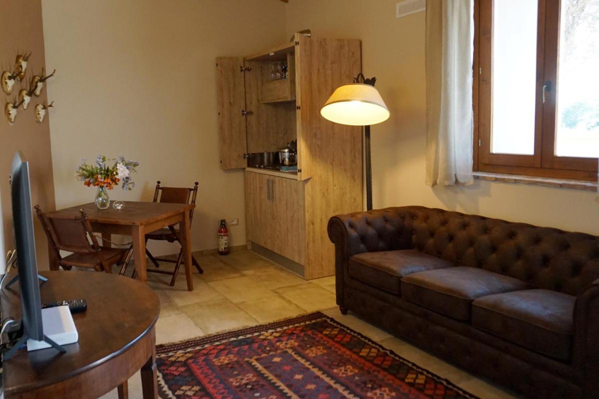 Agriturismo Cheloni Guasticce المظهر الخارجي الصورة